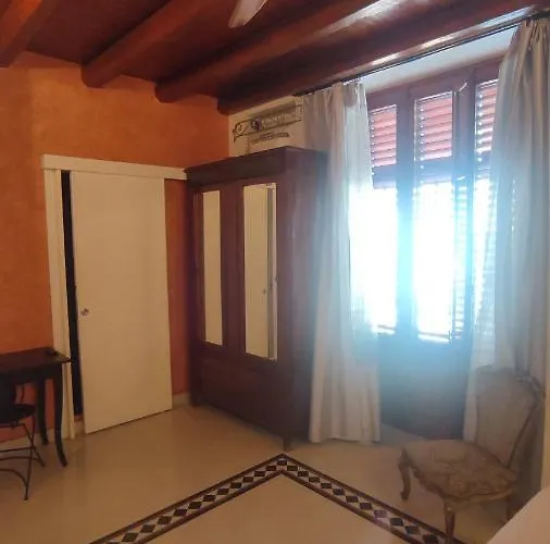 Cathedral Center 1 3*